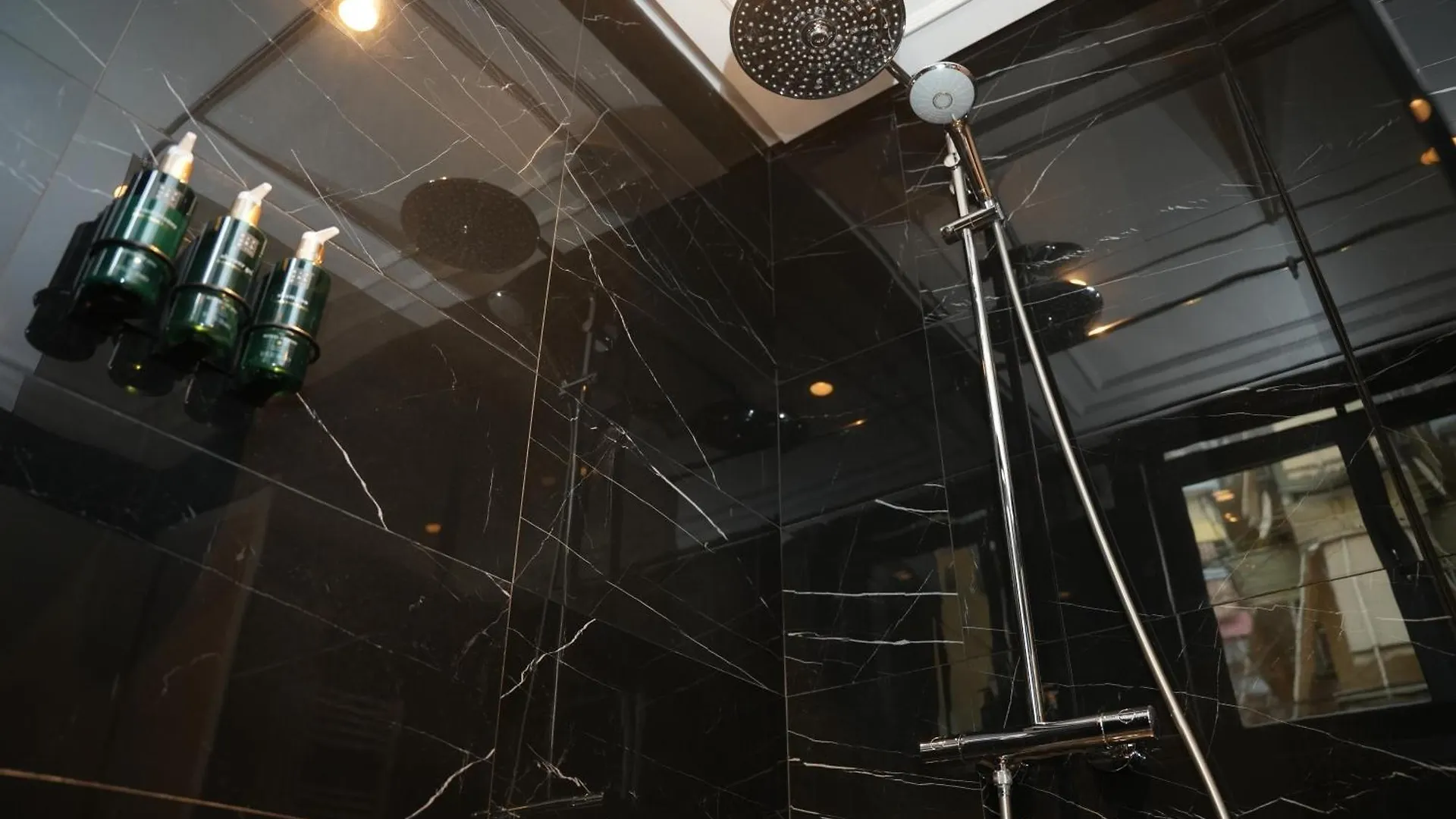 טיראנה La Suite Boutique Hotel