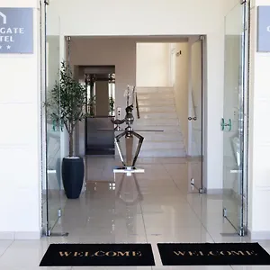 Hotel Gate Airport ***